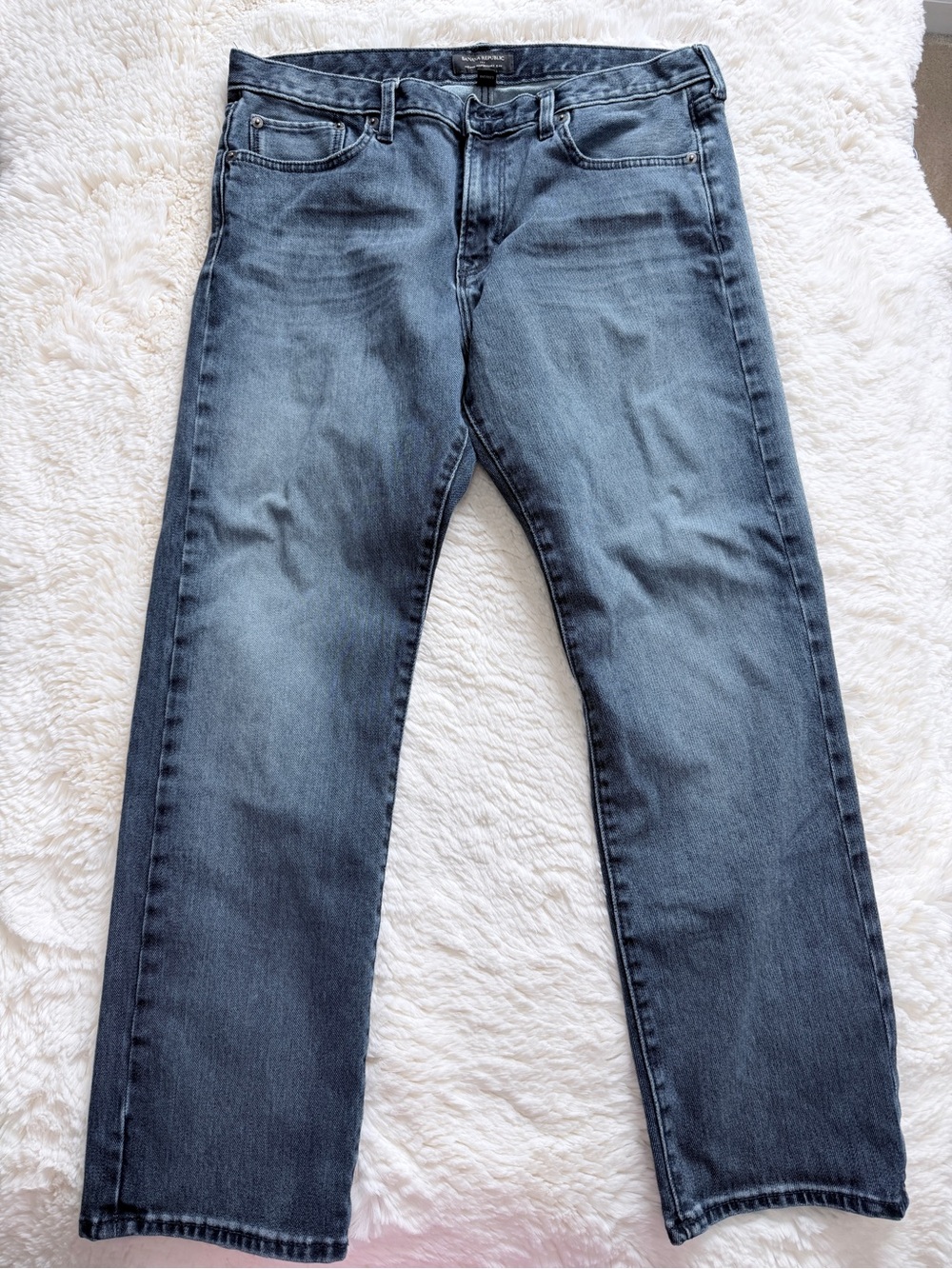 Banana Republic Men's Straight-Leg Jeans in Medium Blue